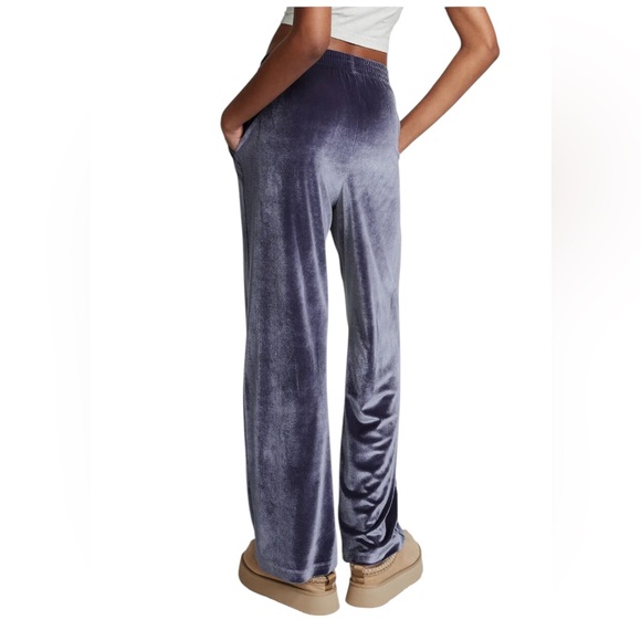 Victoria’s Secret Pink VELOUR SHINE LOGO WIDE LEG PANTS in Blue | Large | NWT - Picture 2 of 5